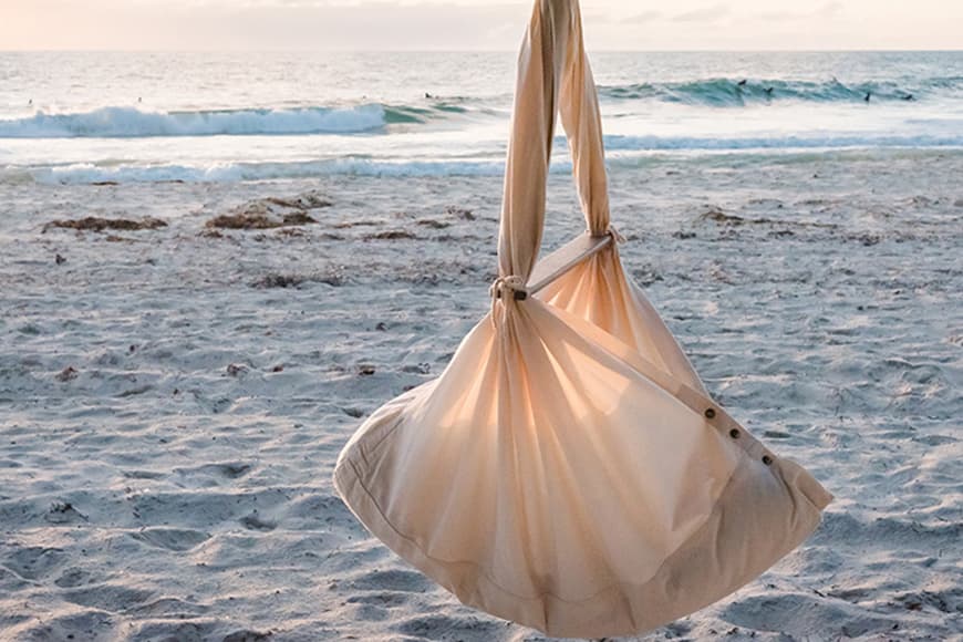 NONOMO Federwiege am Strand